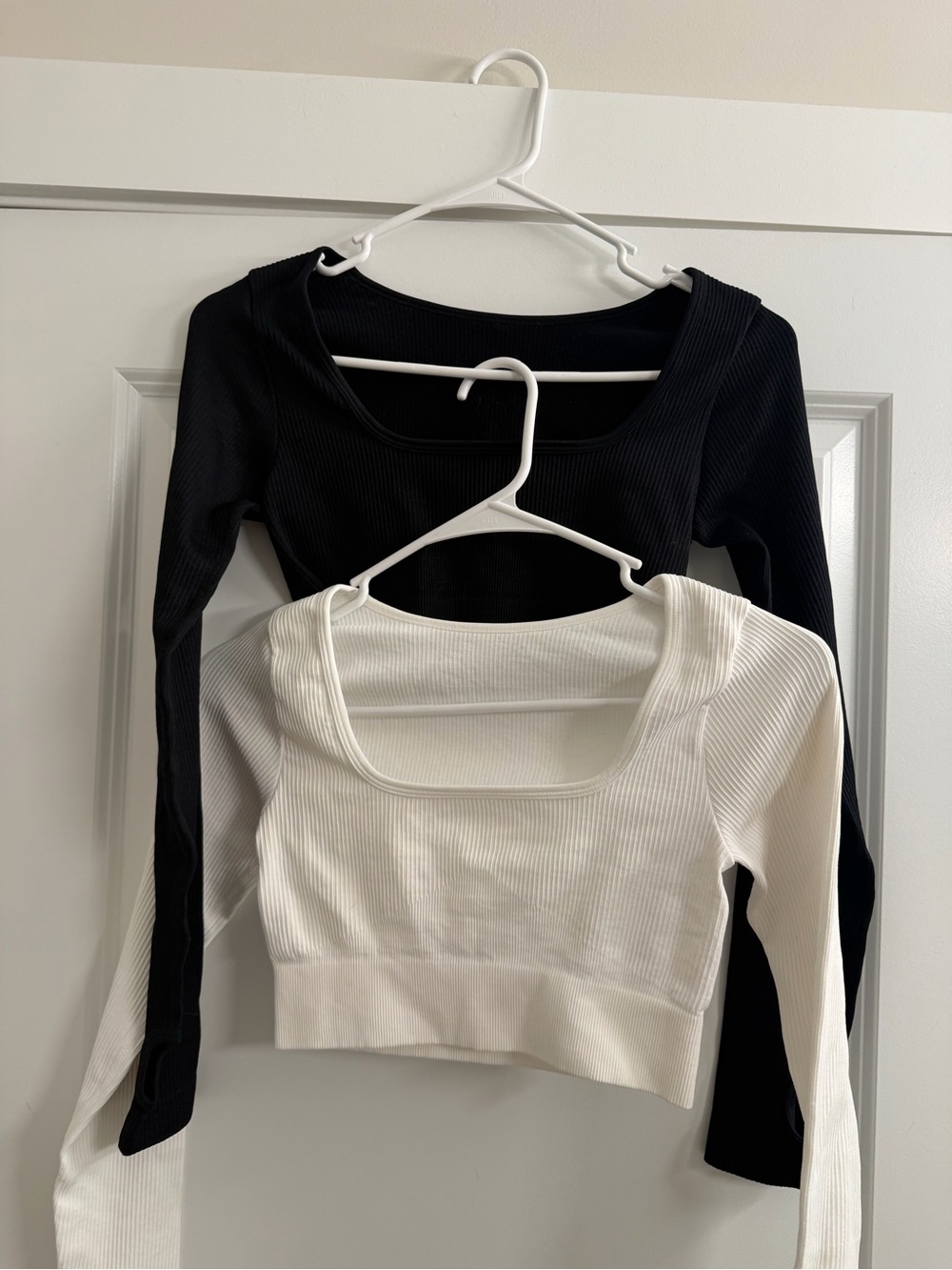 Ribbed Square-Neck Long Sleeve Crop Top - Black & White